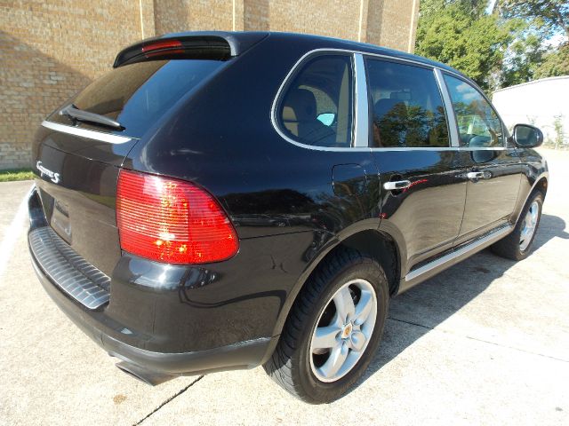 2004 Porsche Cayenne XR