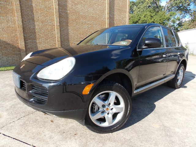 2004 Porsche Cayenne XR