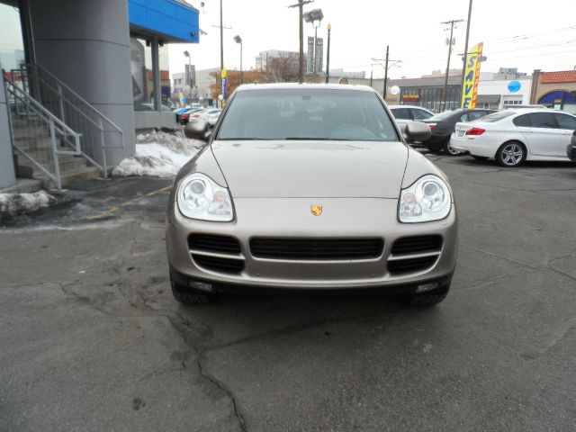 2004 Porsche Cayenne XR