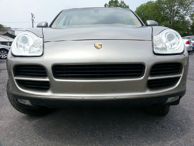 2004 Porsche Cayenne XR