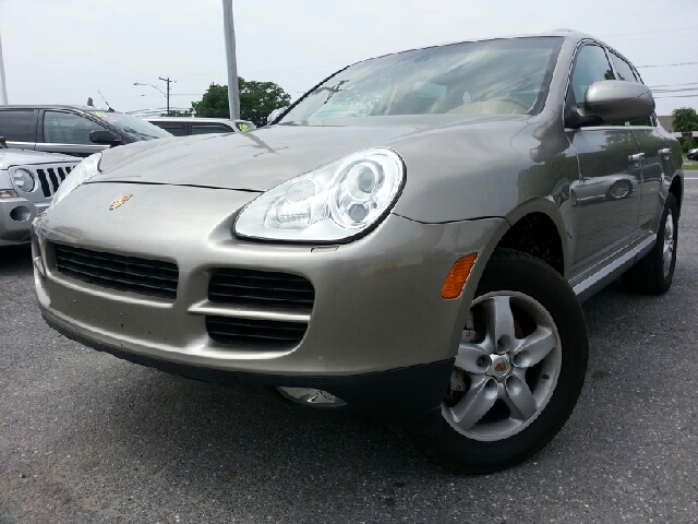 2004 Porsche Cayenne XR