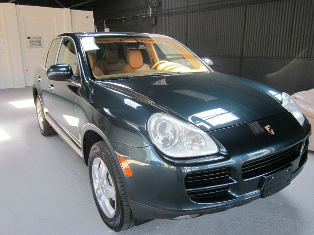 2004 Porsche Cayenne XR