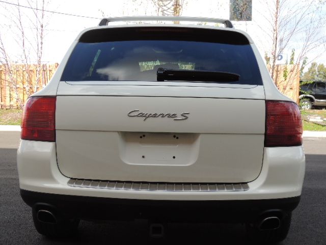 2004 Porsche Cayenne XR