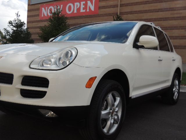 2004 Porsche Cayenne XR