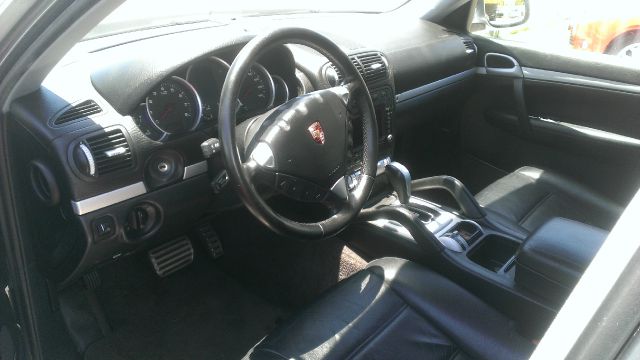 2004 Porsche Cayenne XR