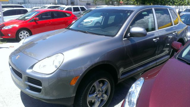 2004 Porsche Cayenne XR