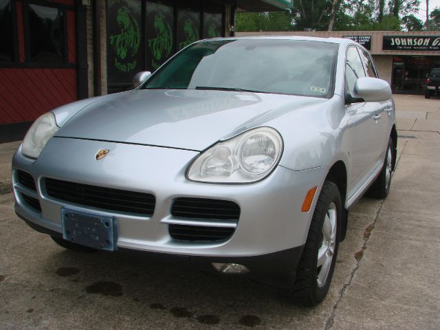 2004 Porsche Cayenne XR