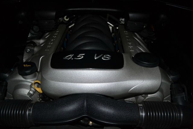 2004 Porsche Cayenne XR