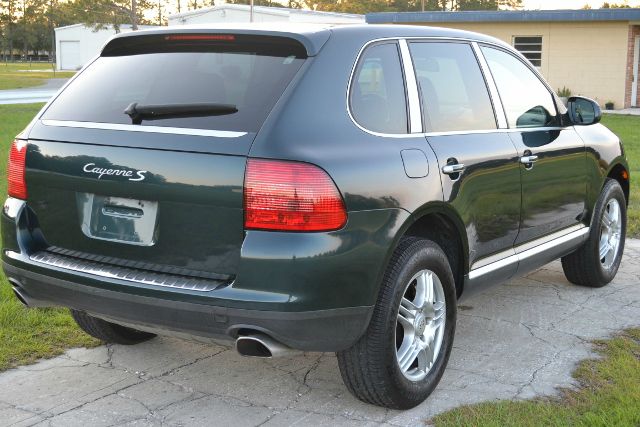 2004 Porsche Cayenne XR