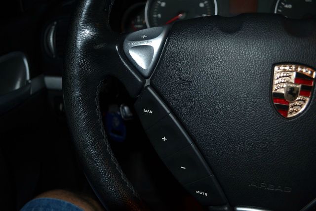 2004 Porsche Cayenne XR