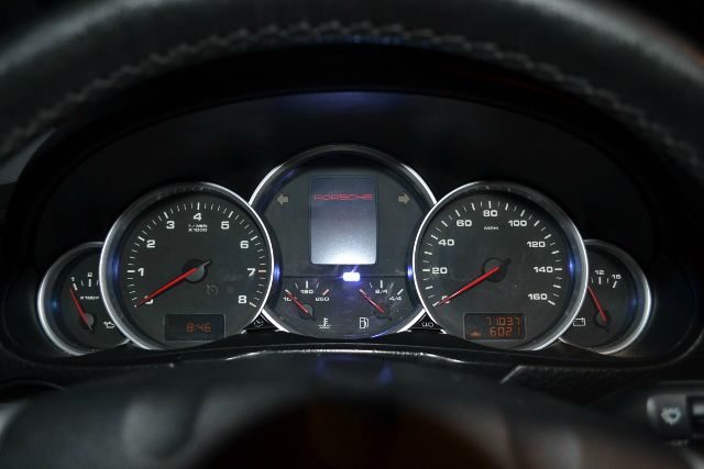 2004 Porsche Cayenne XR