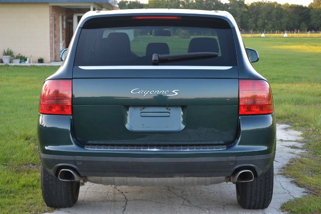 2004 Porsche Cayenne XR