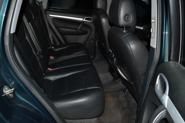 2004 Porsche Cayenne XR