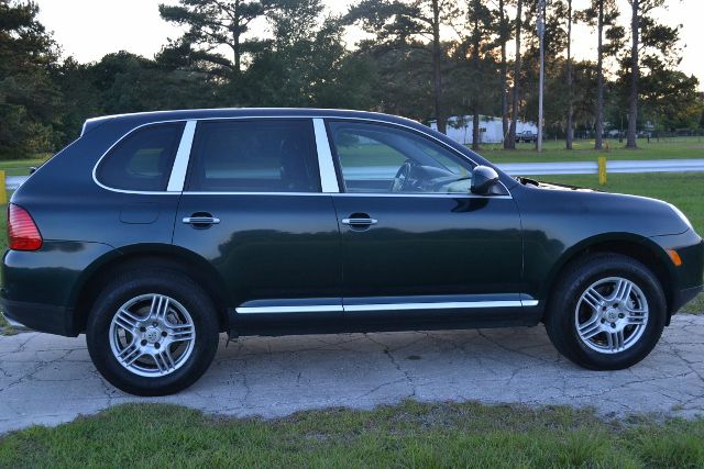 2004 Porsche Cayenne XR