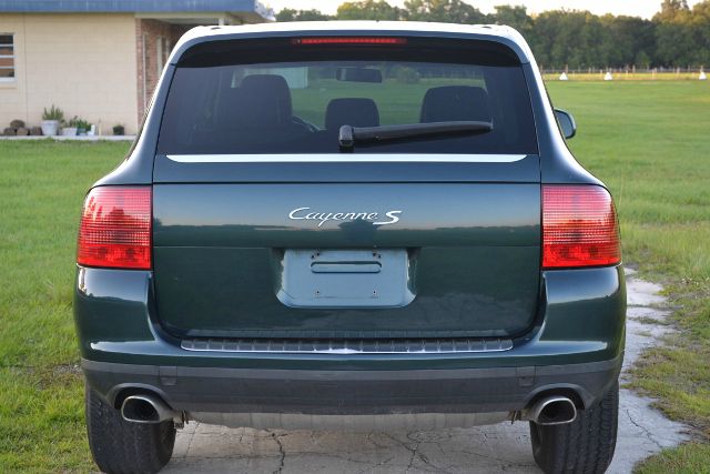 2004 Porsche Cayenne XR