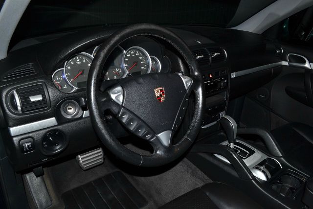 2004 Porsche Cayenne XR
