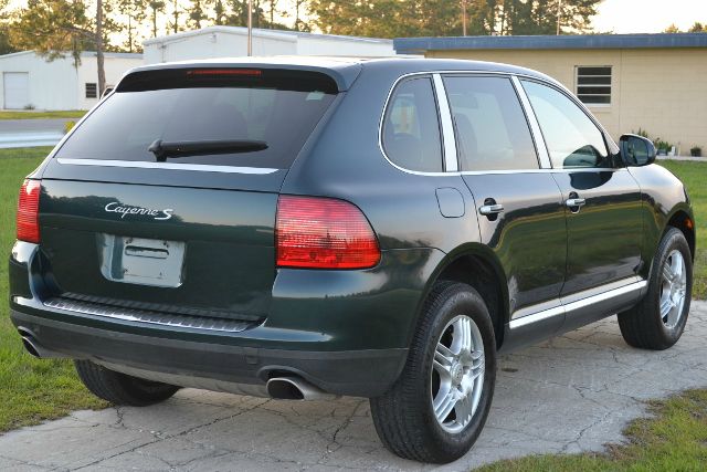 2004 Porsche Cayenne XR