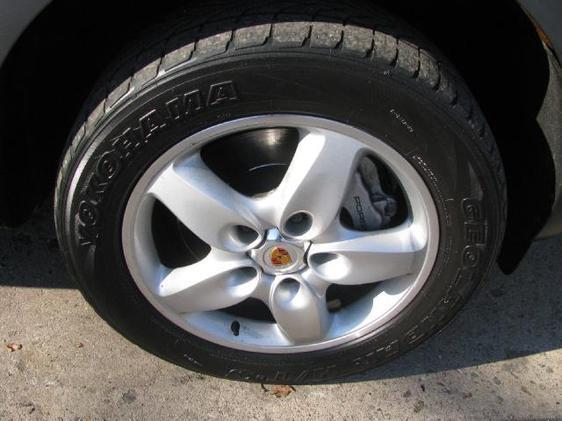 2004 Porsche Cayenne XR