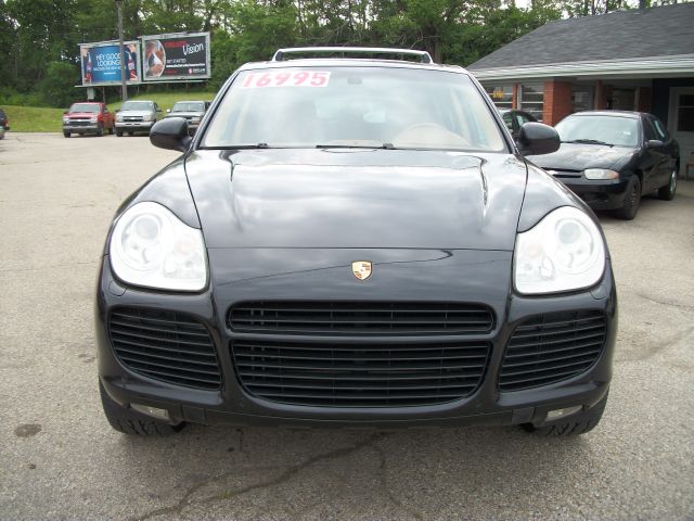 2004 Porsche Cayenne Series 4