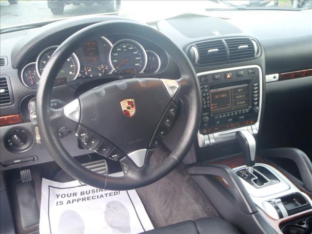 2004 Porsche Cayenne Unknown