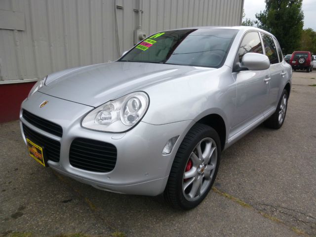 2004 Porsche Cayenne Unknown