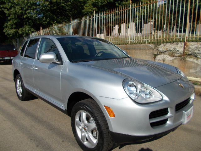 2004 Porsche Cayenne XR