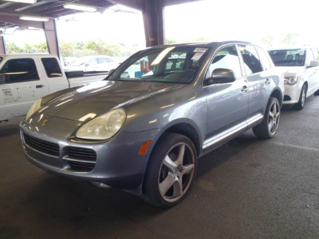 2004 Porsche Cayenne XR