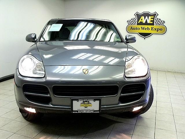 2004 Porsche Cayenne XR