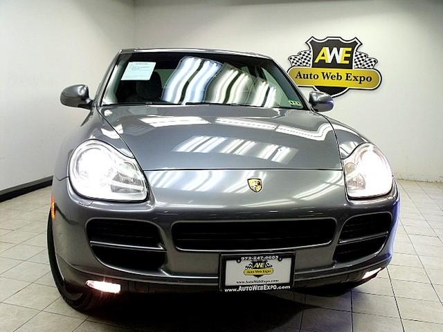 2004 Porsche Cayenne XR