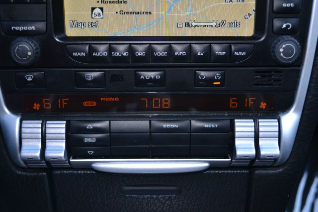 2004 Porsche Cayenne XR