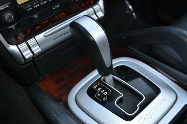 2004 Porsche Cayenne XR