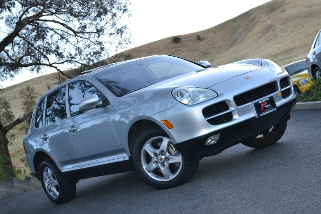 2004 Porsche Cayenne XR