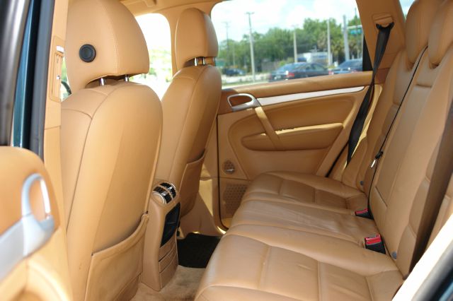 2004 Porsche Cayenne XR