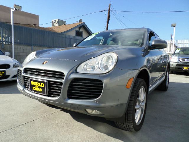 2005 Porsche Cayenne Series 4