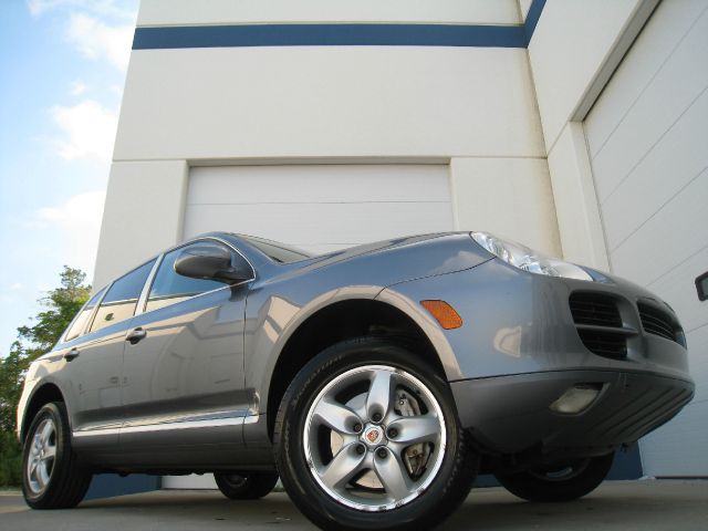 2005 Porsche Cayenne Luxury Edition PKG