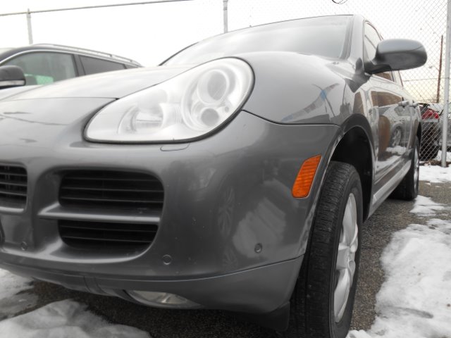 2005 Porsche Cayenne XR
