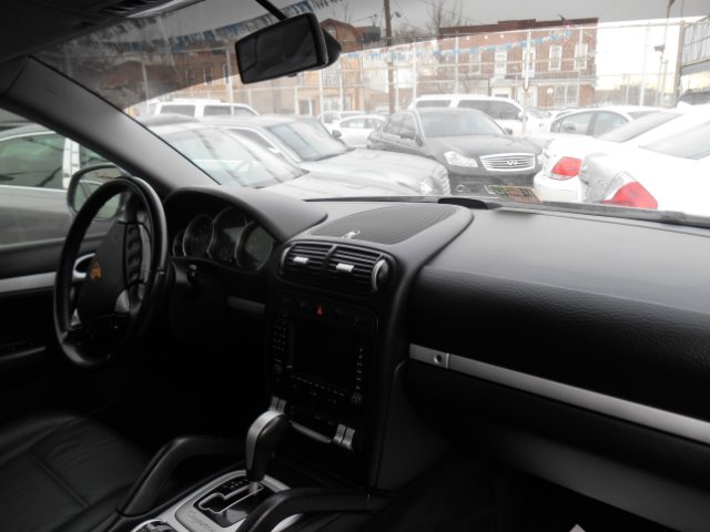 2005 Porsche Cayenne XR