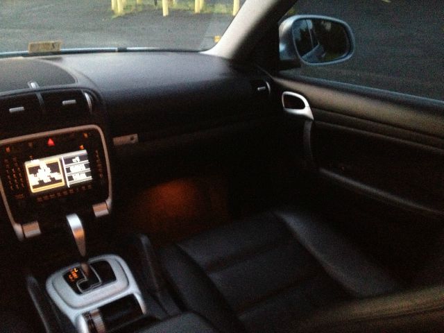 2005 Porsche Cayenne R1