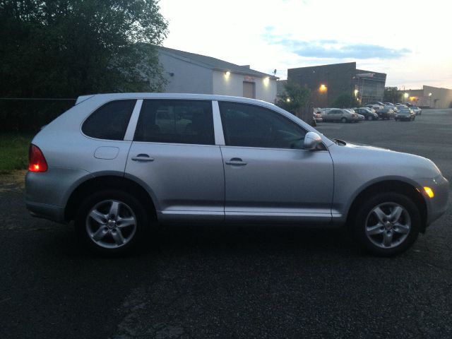 2005 Porsche Cayenne R1