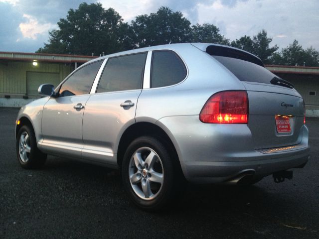 2005 Porsche Cayenne R1