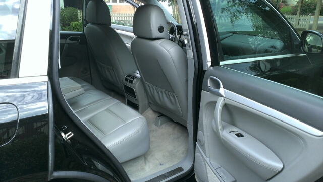 2005 Porsche Cayenne Series 4