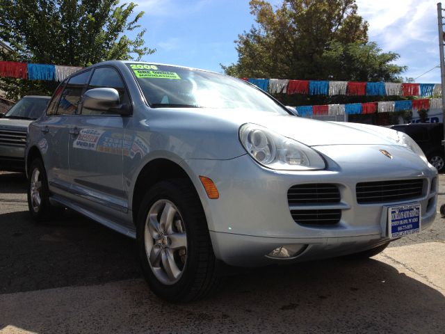 2006 Porsche Cayenne Sunroof, Ht Leather, Chr Wheel