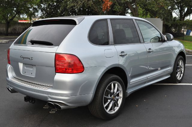 2006 Porsche Cayenne 4dr 112 Inch WB Eddie Bauer SUV