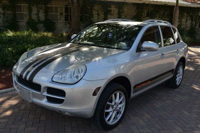 2006 Porsche Cayenne Base