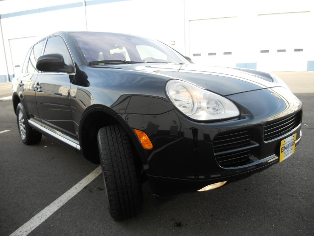 2006 Porsche Cayenne Base