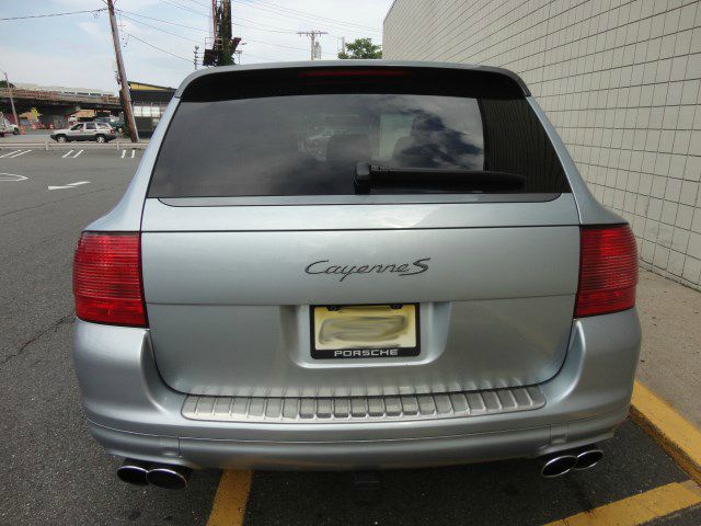 2006 Porsche Cayenne 4dr Sedan 3.2L Auto