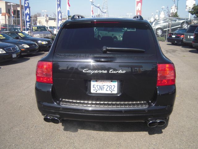 2006 Porsche Cayenne Series 4
