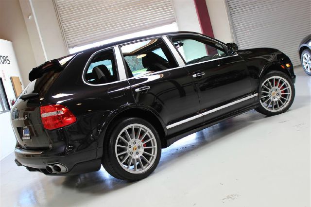 2009 Porsche Cayenne 24K