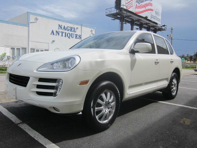 2010 Porsche Cayenne Base
