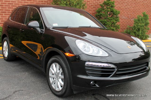 2012 Porsche Cayenne Base